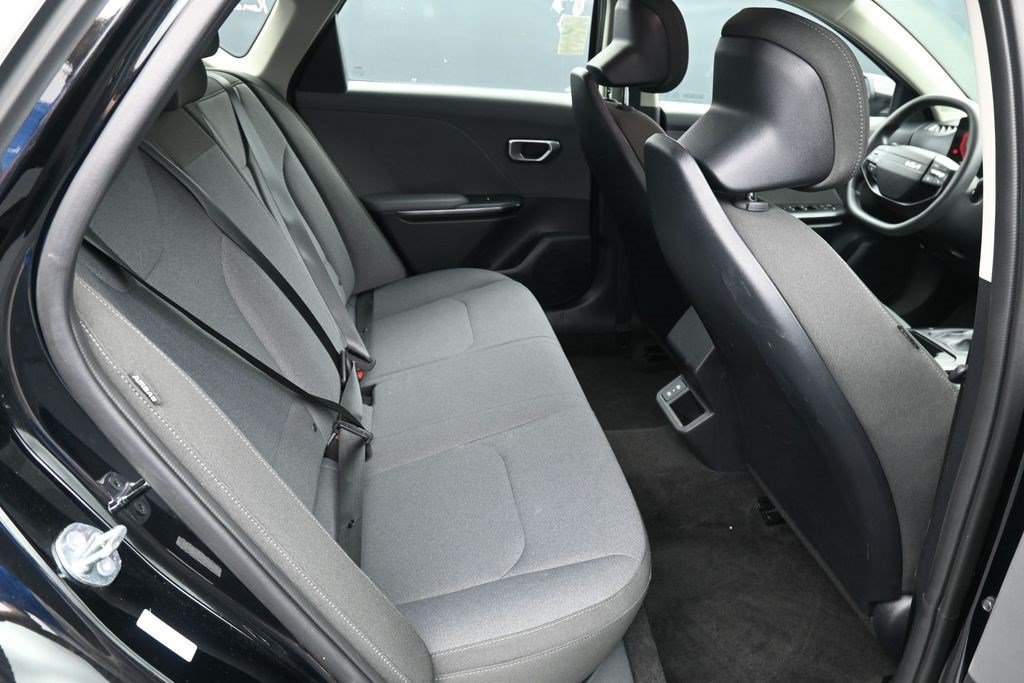 Used 2025 Aurora Black Pearl Kia LXS image 10