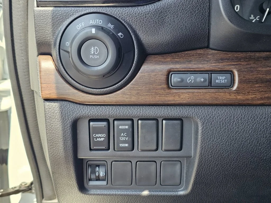 Used 2024 Pearl White Trico Nissan Platinum Reserve image 20