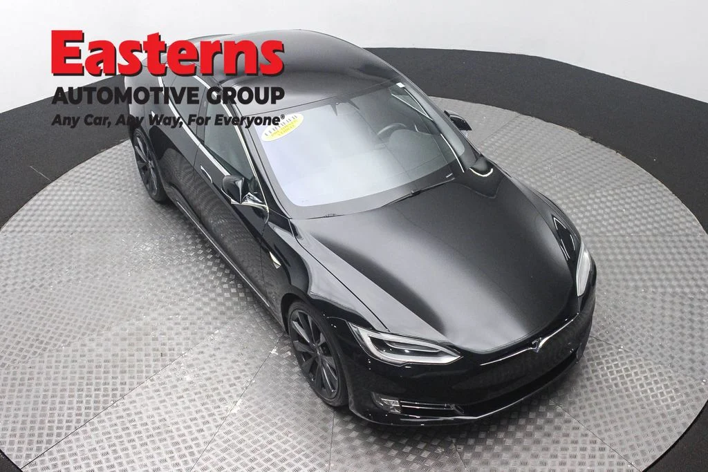 Used 2018 Black Tesla 75D image 3