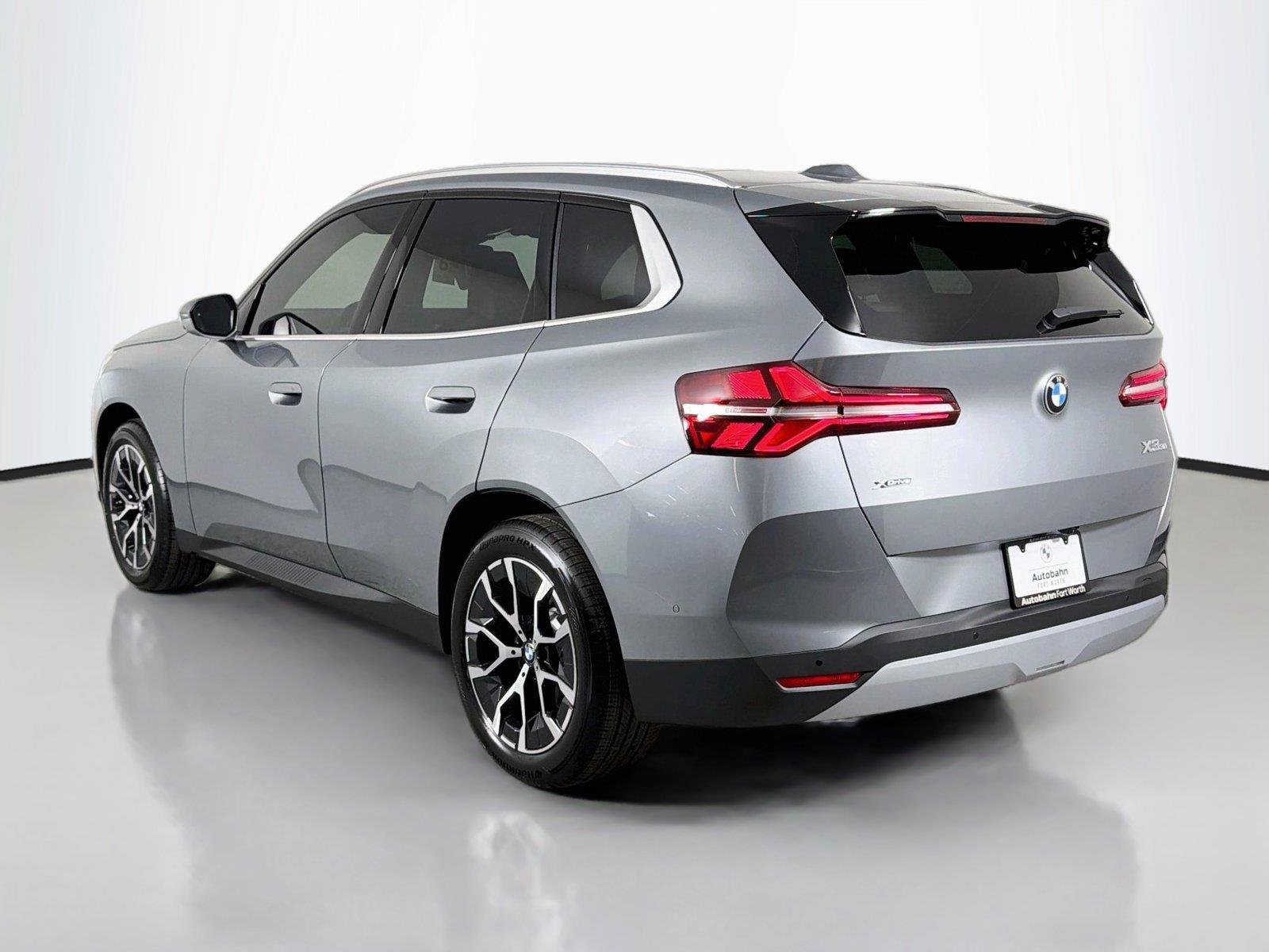 New 2026 Skyscraper Grey Metallic BMW 30 xDrive image 7