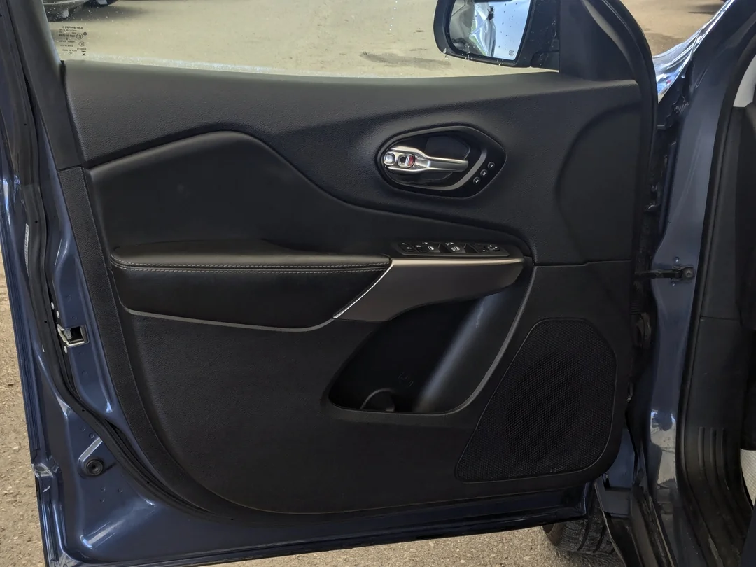 Certified Used 2022 Blue Jeep Limited - - 4x4 - Elite - Sun & Sound - Trailer Tow - Nappa Leather & More! image 11
