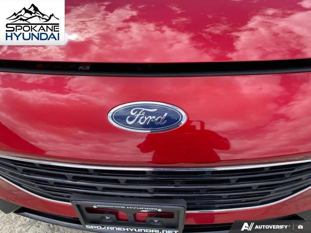 Used 2022 Rapid Red Metallic Tinted Clearcoat Ford SE image 12