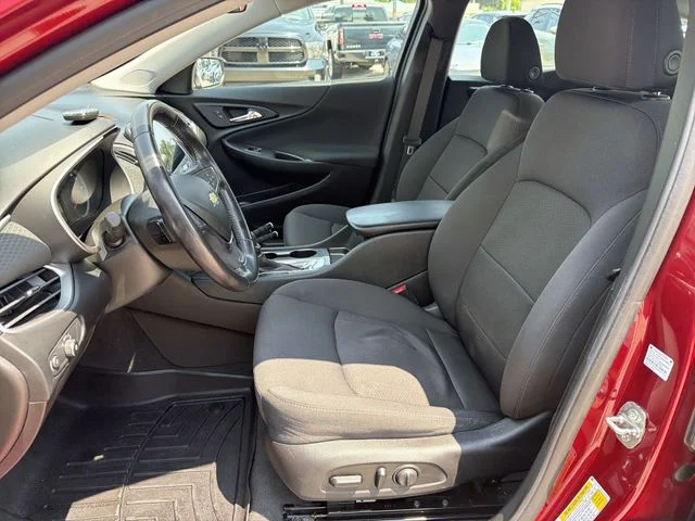 Used 2021 Red Chevrolet RS image 13