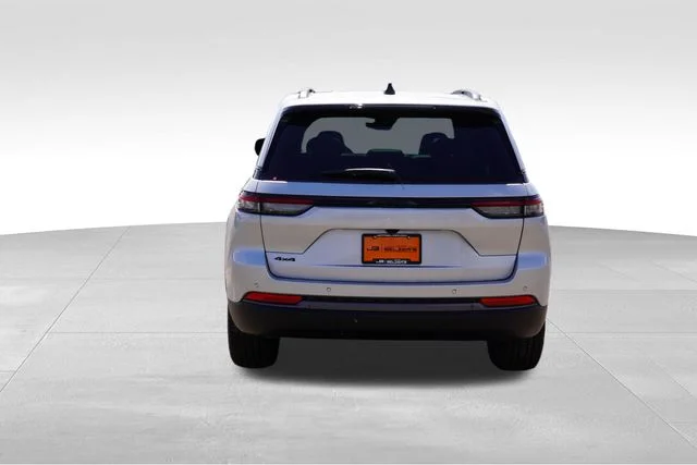 New 2026 Silver Zynith Jeep Limited image 4