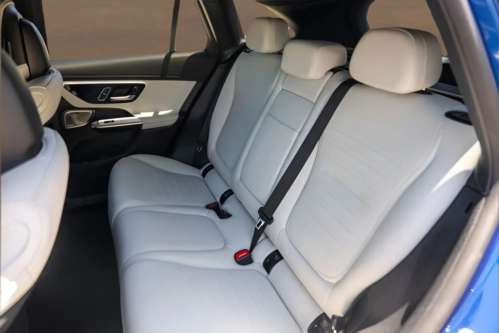 Used 2024 Blue Mercedes-Benz GLC 300 image 22
