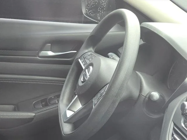 Used 2020 Black Nissan 2.5 S image 27