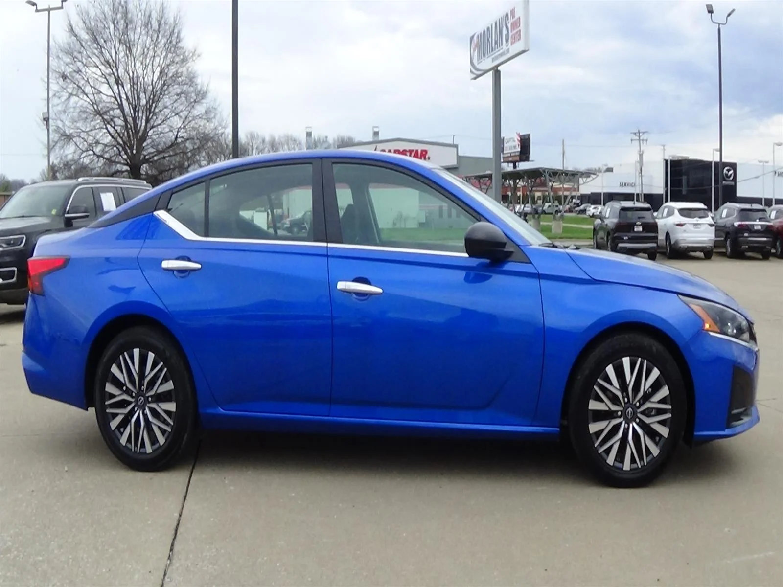 Used 2025 Bluestone Pearl (rcf) Nissan 2.5 SV image 5