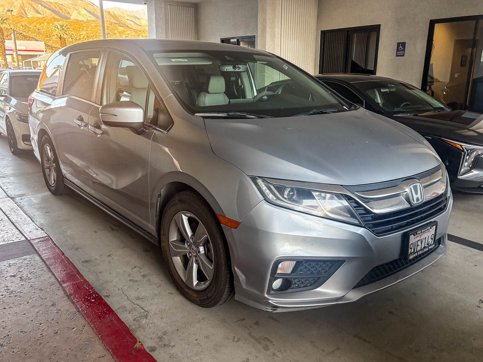 Used 2018  Honda EX-L image 1