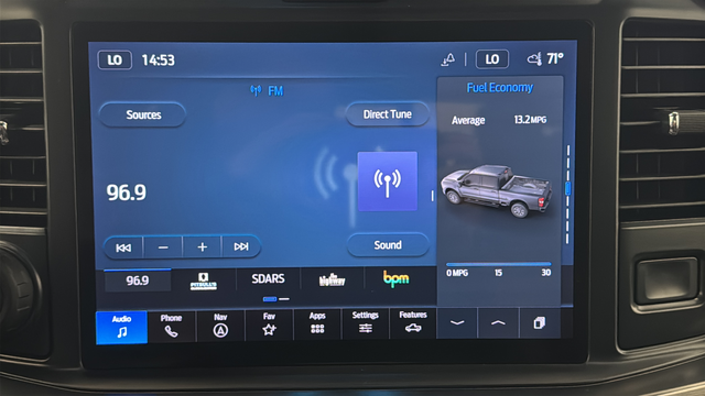 Used 2025 Agate Black Metallic Ford Lariat image 30