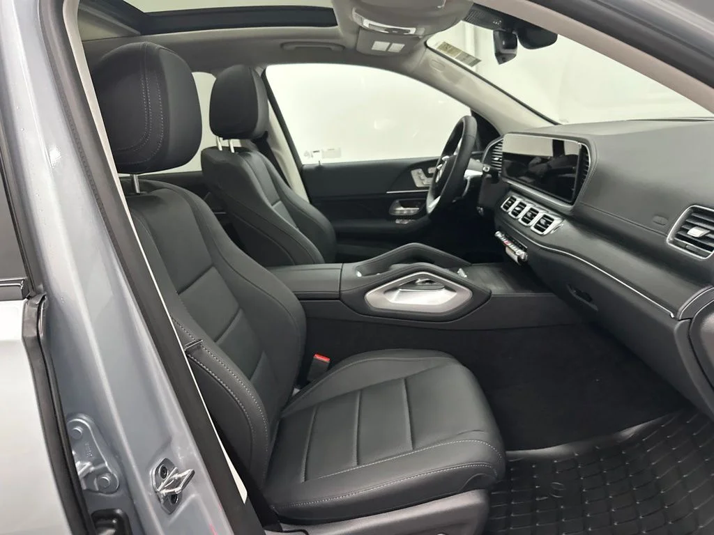 New 2026 Silver Mercedes-Benz GLS 450 image 28