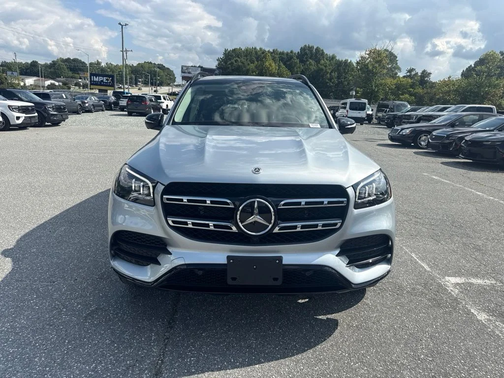 Used 2022  Mercedes-Benz GLS 450 image 8