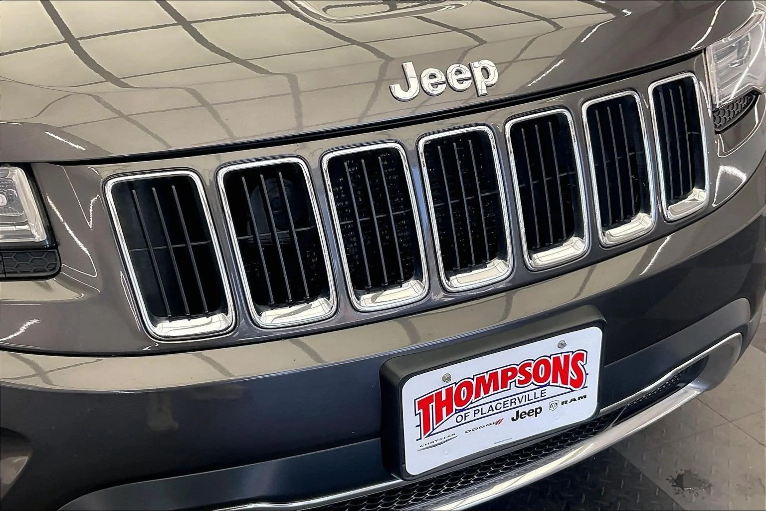 Used 2014 Granite Crystal Metallic Clearcoat Jeep Limited image 30