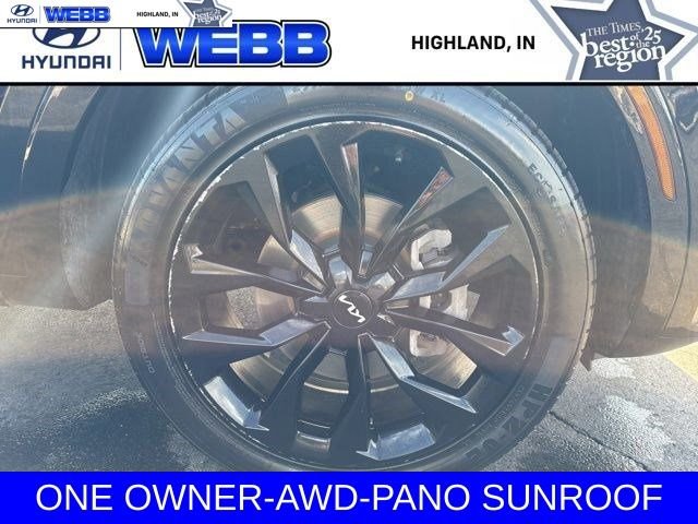 Used 2023 Black Kia SX-Prestige AWD image 35