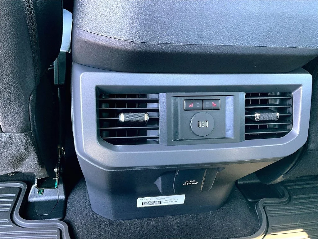 New 2027 White Ford Lariat image 20