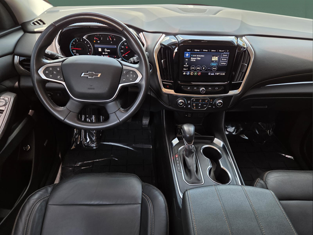 Used 2021 Gray Chevrolet RS image 8