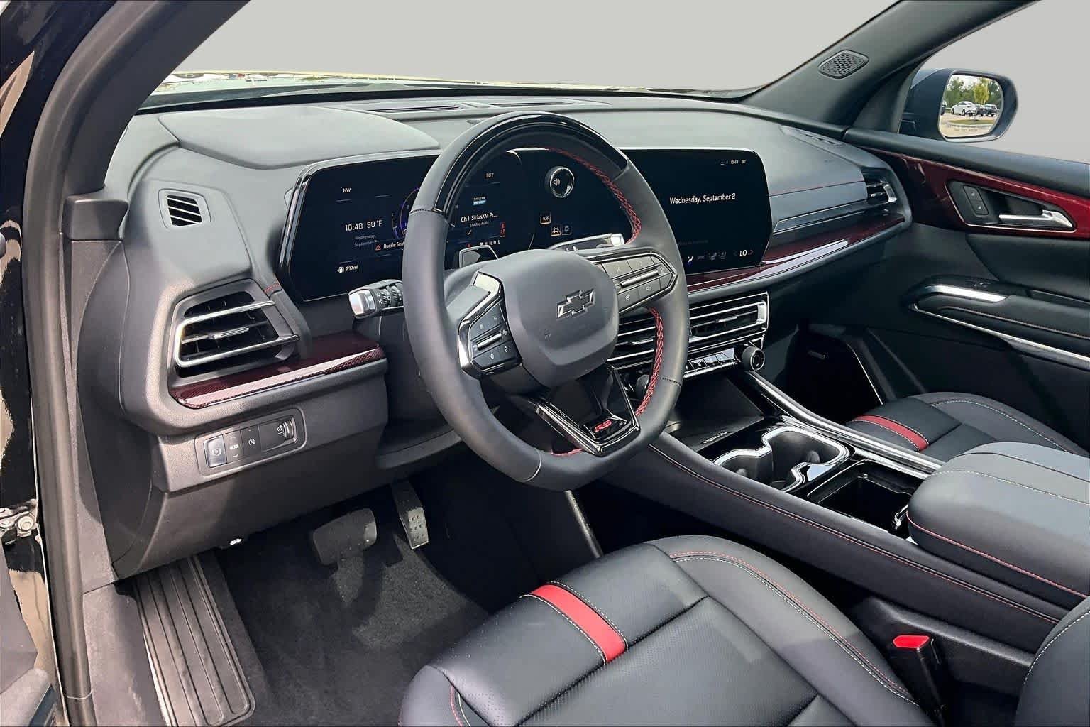 Used 2025 Mosaic Black Metallic Chevrolet FWD RS image 16