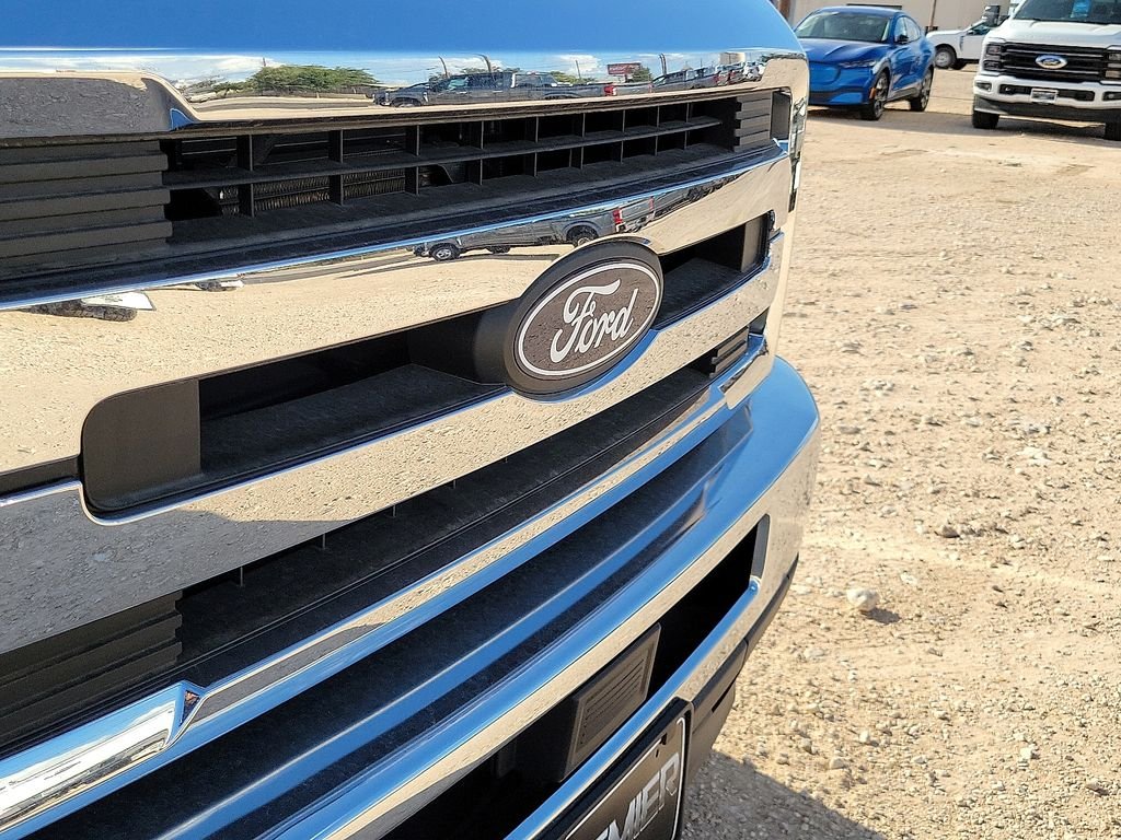 2026 Ford E-Series Cutaway Base - Photo 13