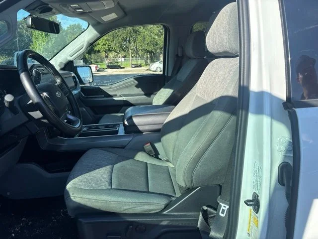 Used 2022 White Ford XLT image 9
