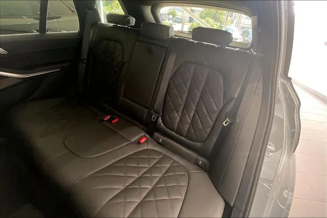 2026 BMW X5 40i - Photo 10