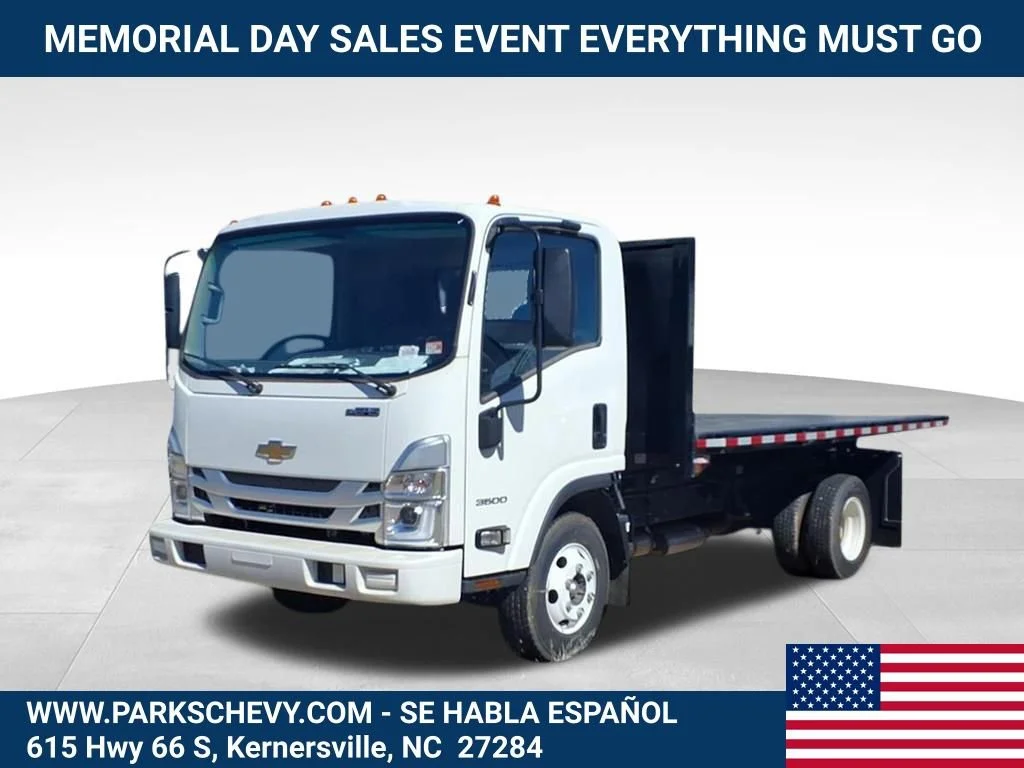 2024 Chevrolet Low Cab Forward 3500 Gas 132.5" WB Regular Cab's photo