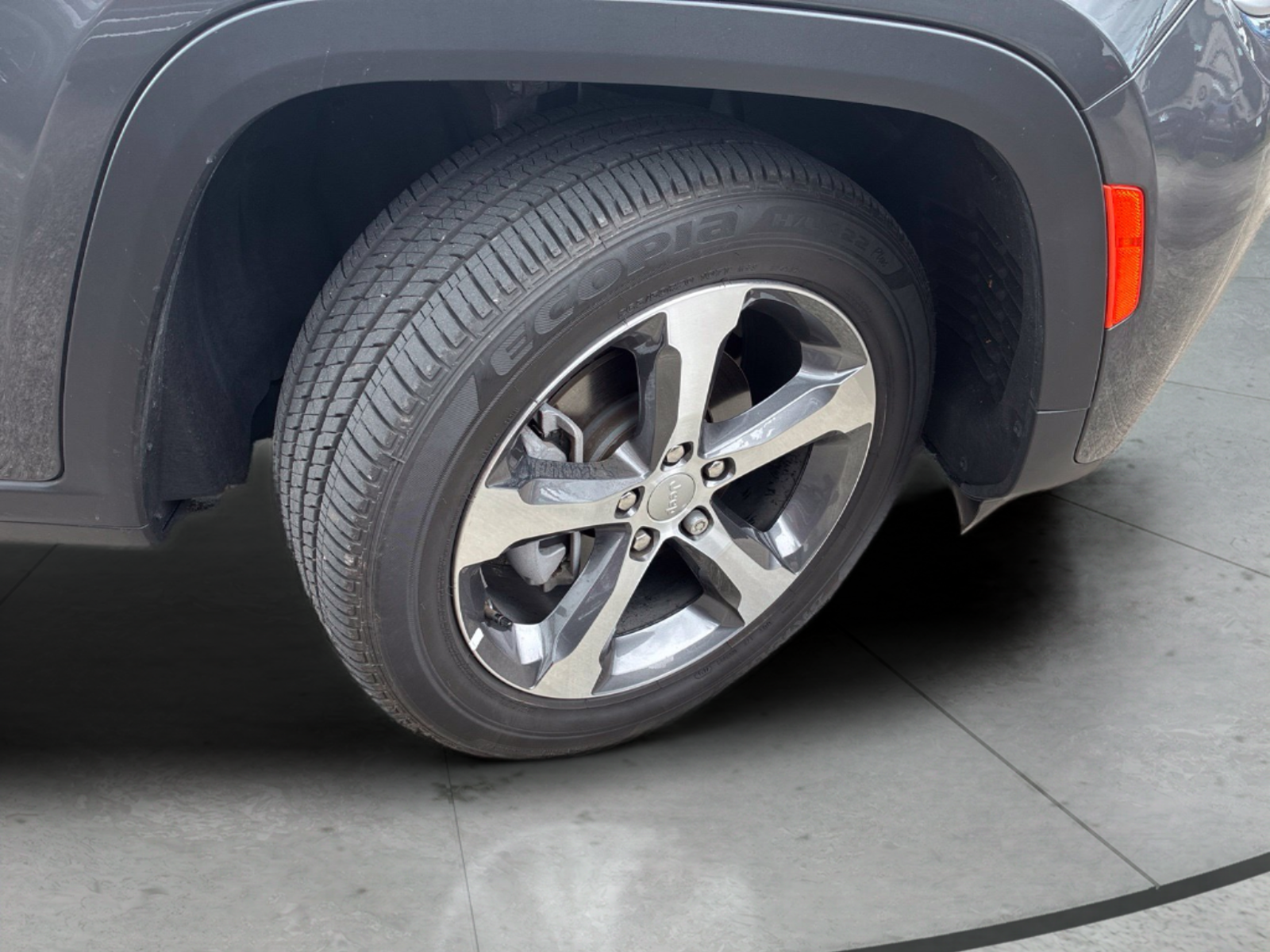 Used 2026 Gray Jeep Limited image 50