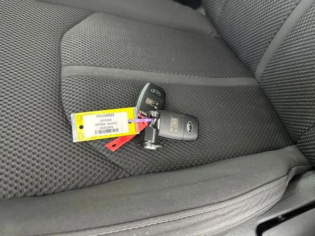 Used 2019 Purple Kia LX image 27
