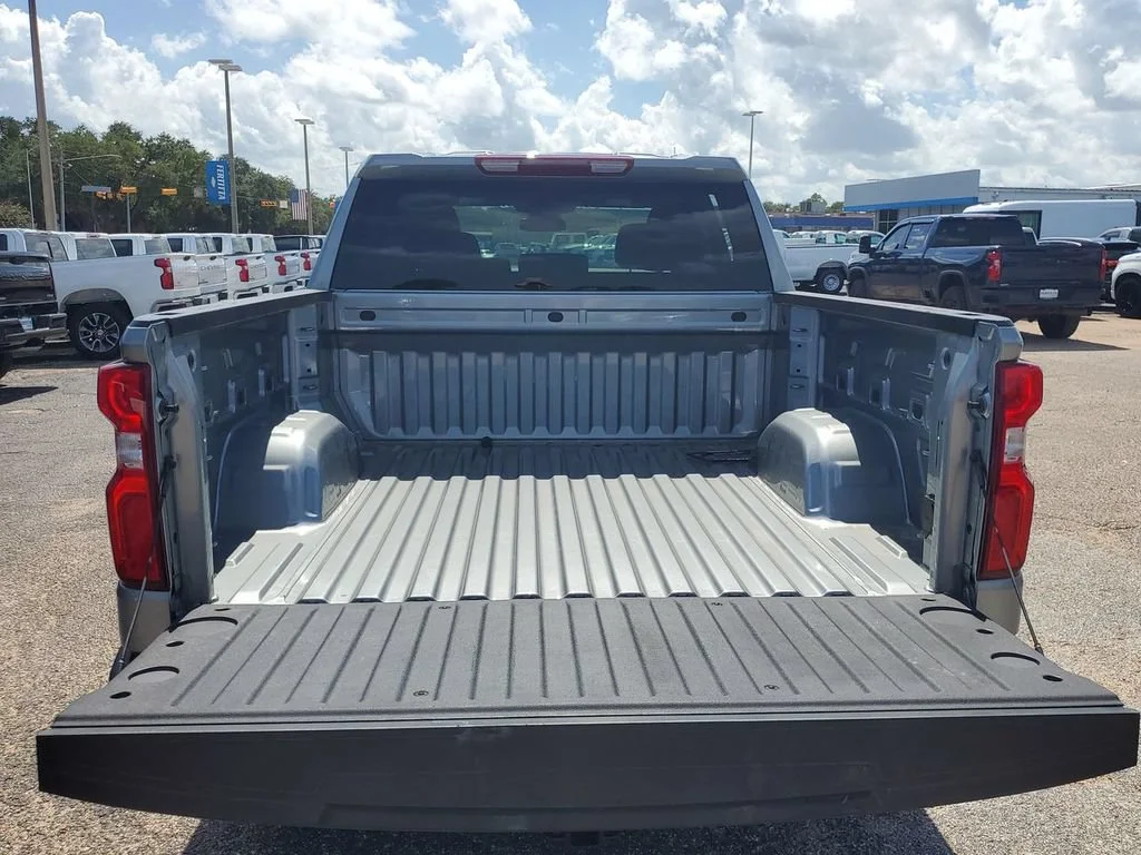 Used 2026 Sterling Gray Metallic Chevrolet LTZ image 32