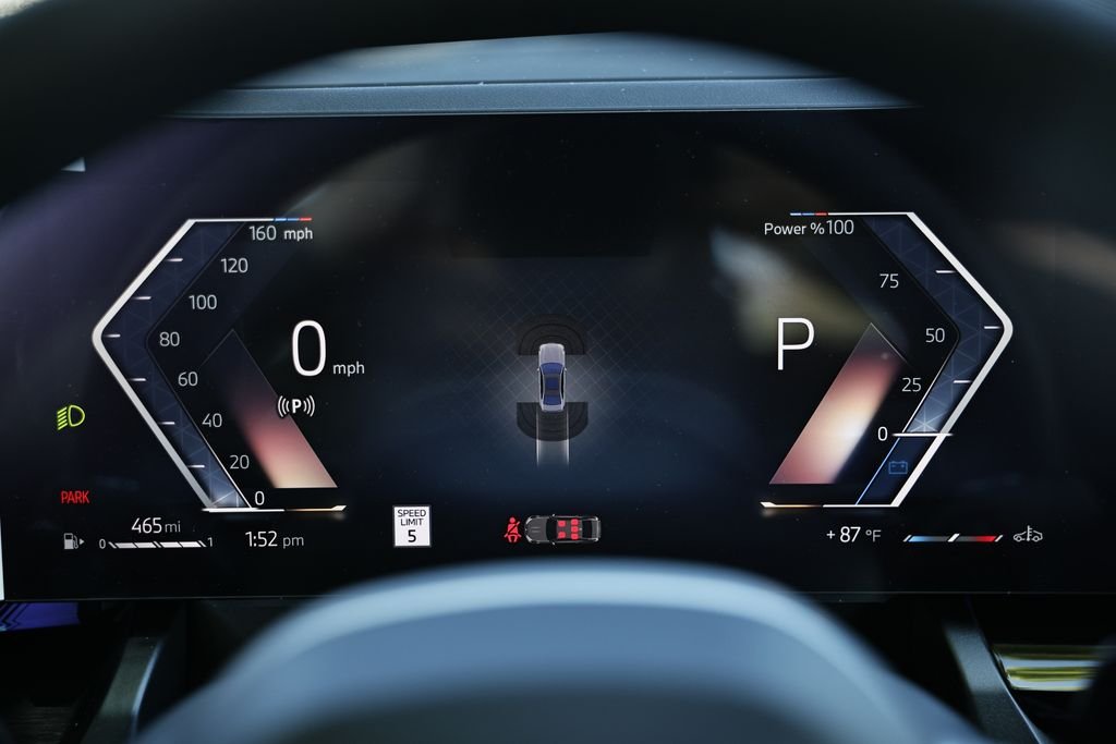 New 2027 Brooklyn Grey Metallic BMW 530i xDrive image 33