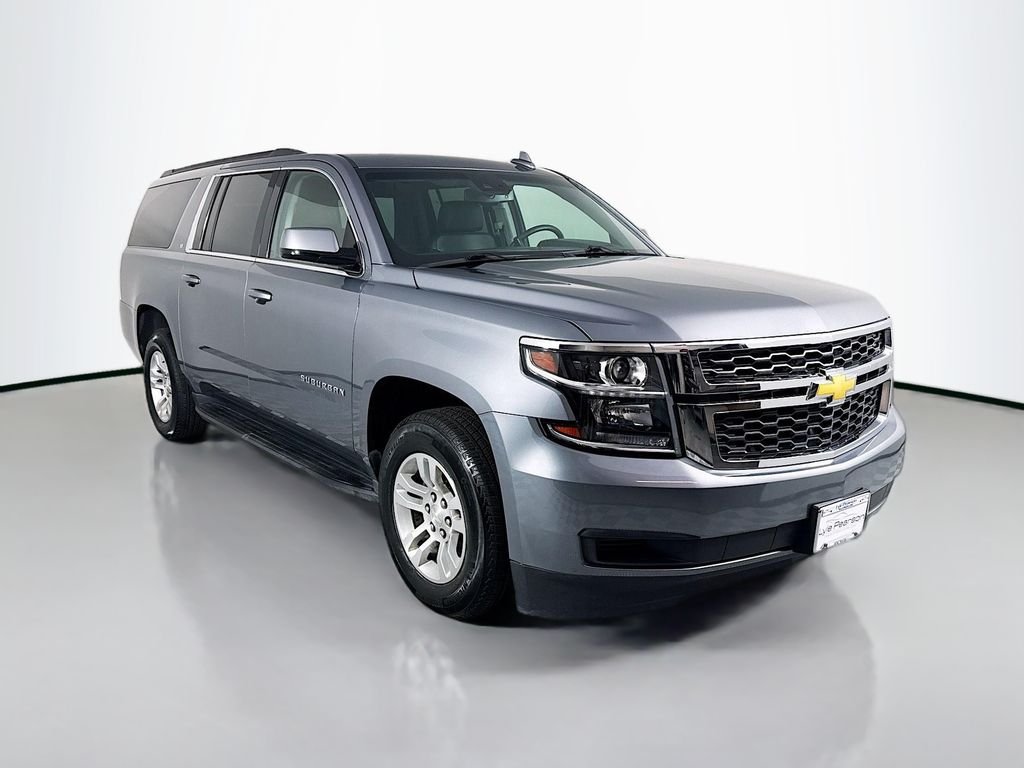 Used 2019 Gray Chevrolet LT image 7