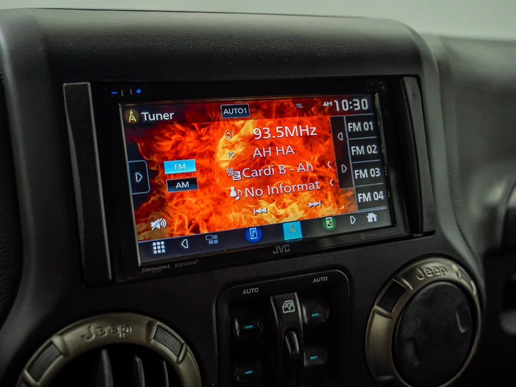Used 2018 Rhino Clearcoat Jeep Unlimited Sport image 22