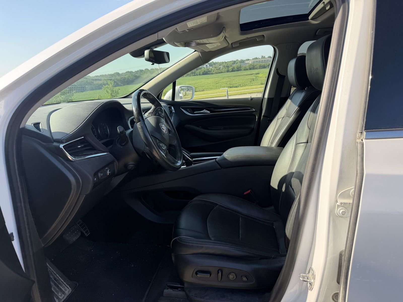 Used 2020 White Buick Avenir image 3