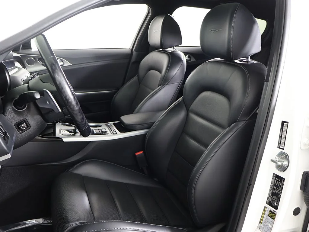 Used 2019 White Kia GT2 image 36