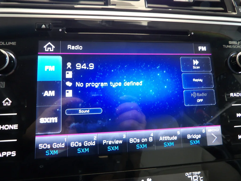 Used 2019 Cinnamon Brown Pearl Subaru 2.5i Premium image 36
