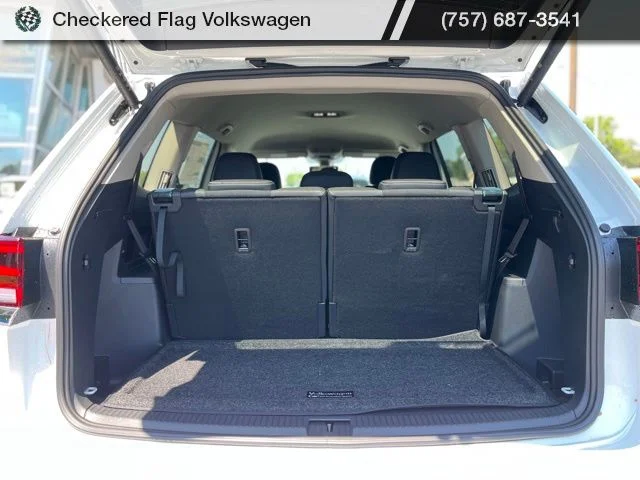 New 2026 White Volkswagen 2.0T SE w/Technology image 15