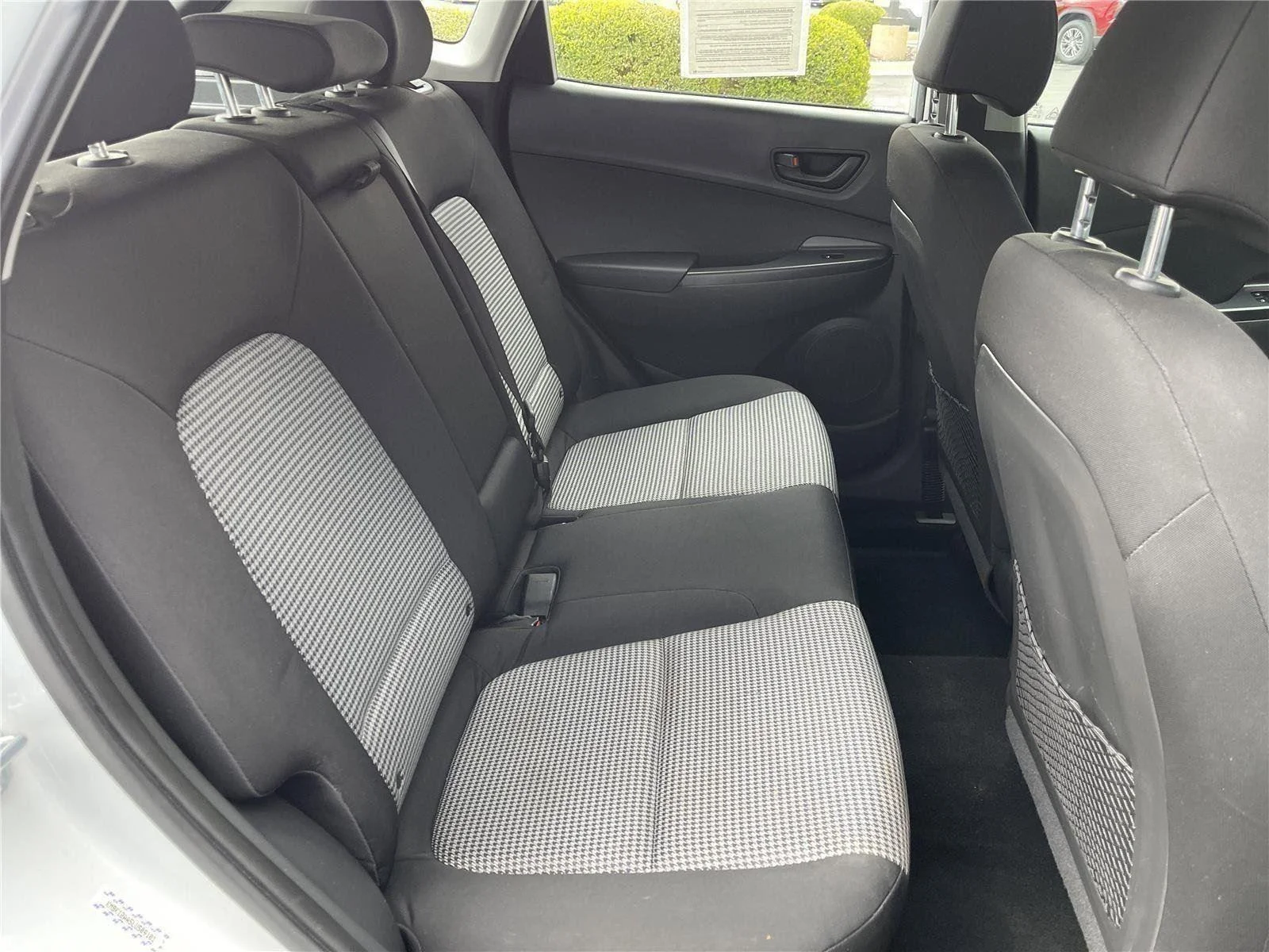 Used 2020 Chalk White Hyundai SE image 30