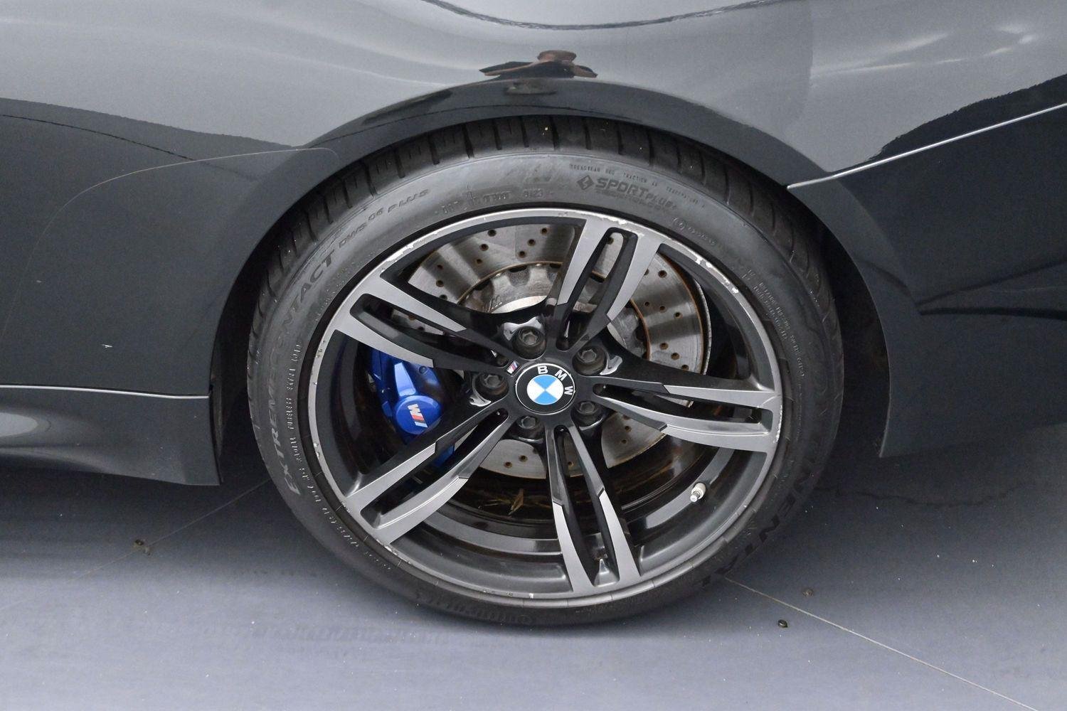 Used 2015 Black Sapphire Metallic BMW M4 image 31