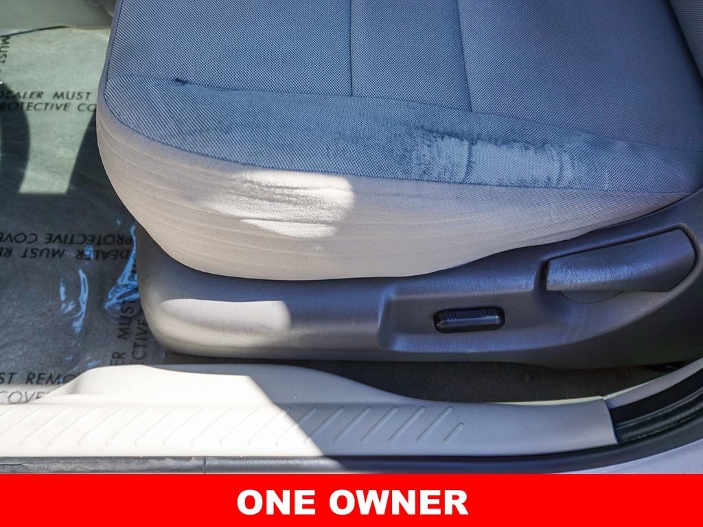 Used 2011 White Ford Hybrid image 19
