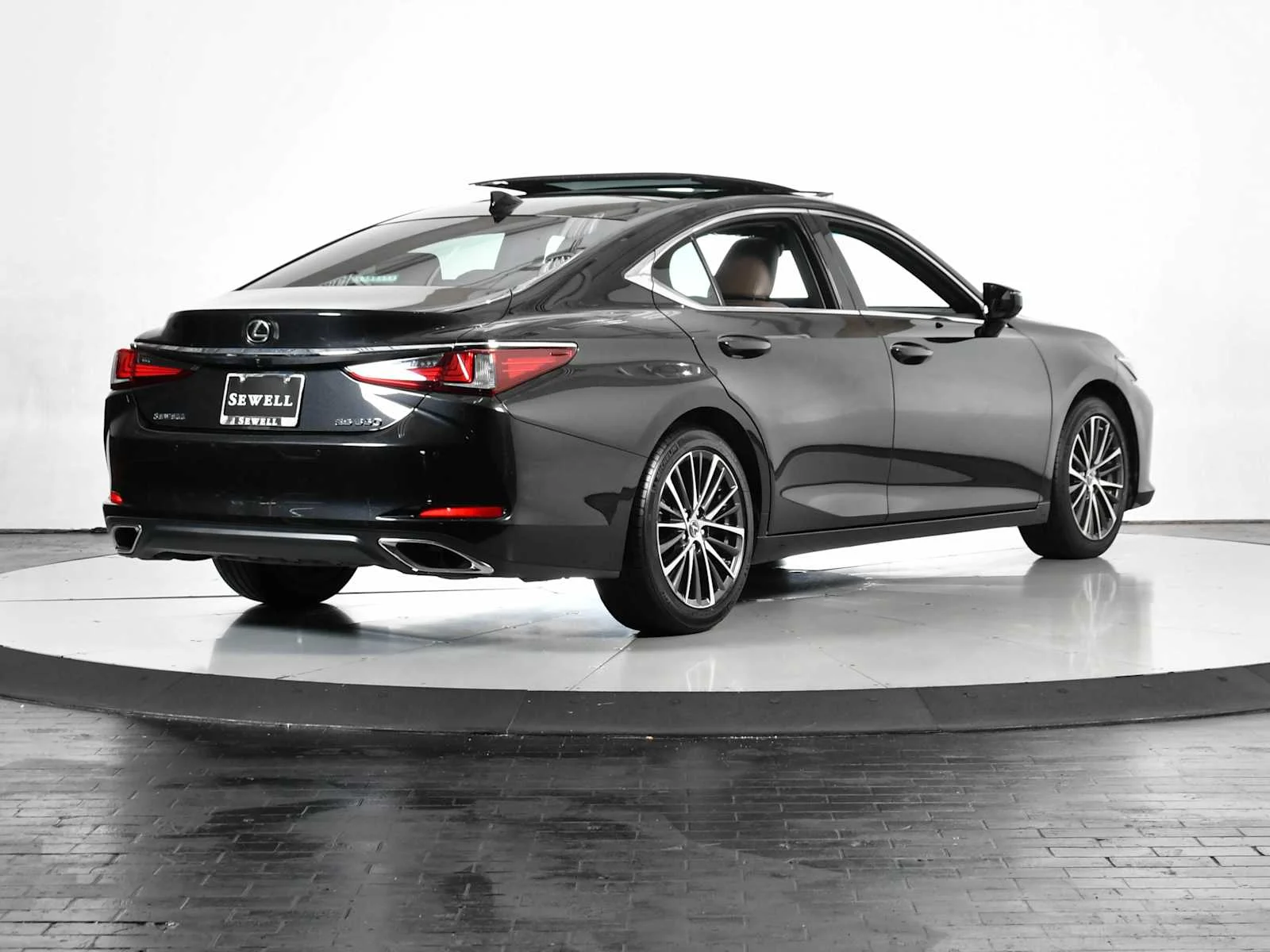 Certified Used 2025 CAVIAR Lexus  image 6