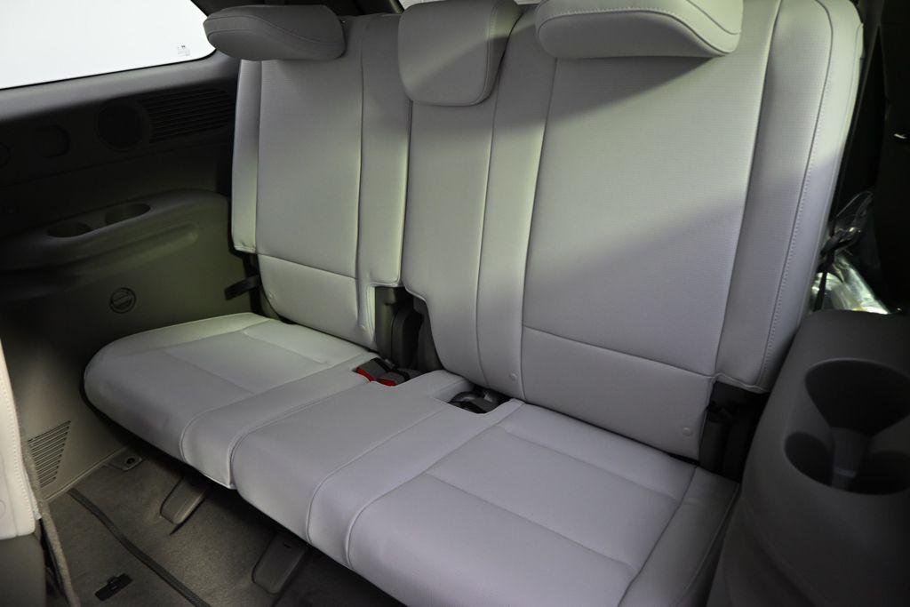 New 2026 Silver Metallic Hyundai SEL Premium AWD image 22