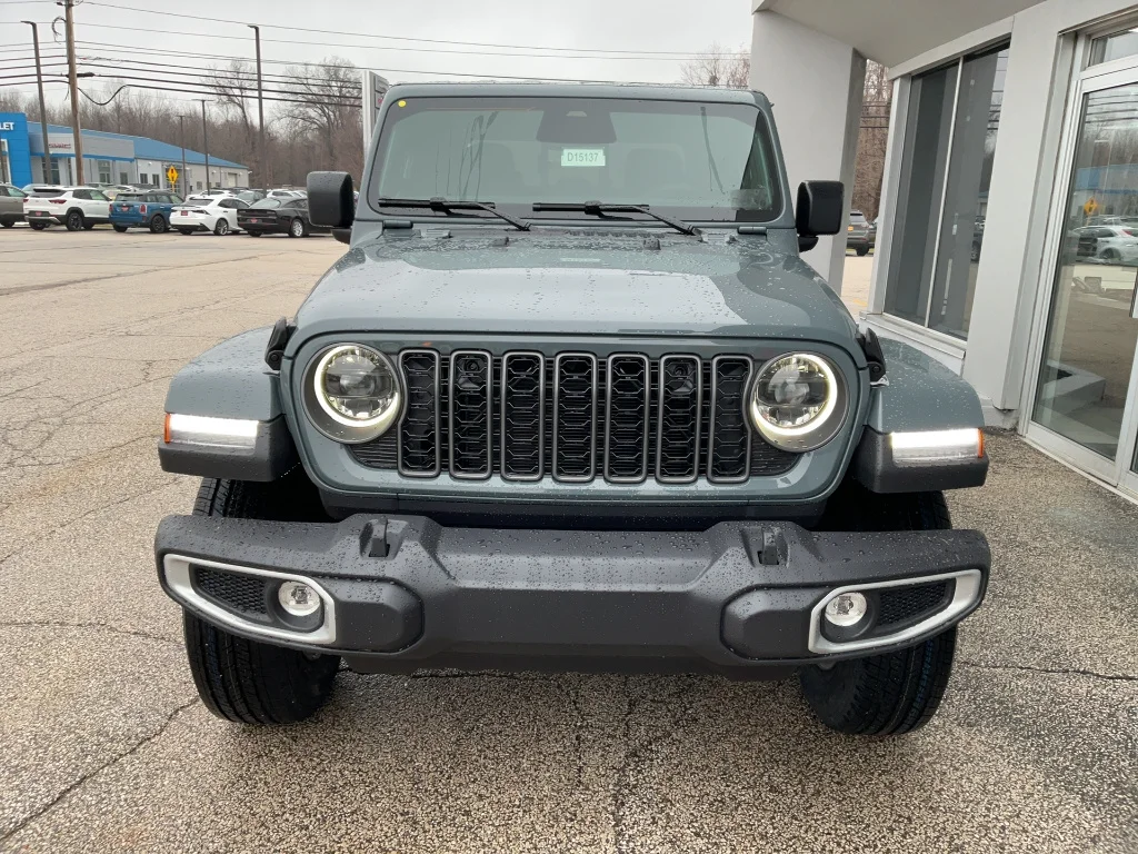 New 2026 Anvil Clearcoat Jeep Sahara 4x4 image 2