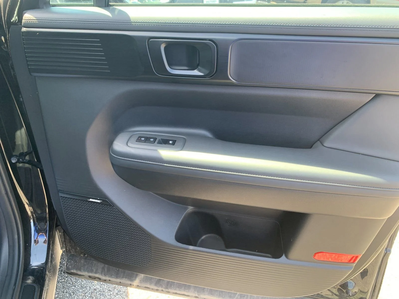 Used 2025 Black Hyundai Calligraphy image 19
