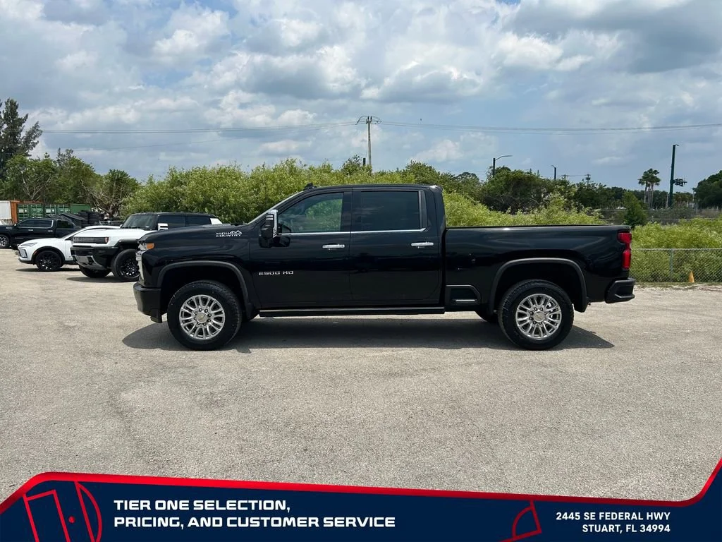 Used 2022 Mosaic Black Metallic Chevrolet High Country image 8