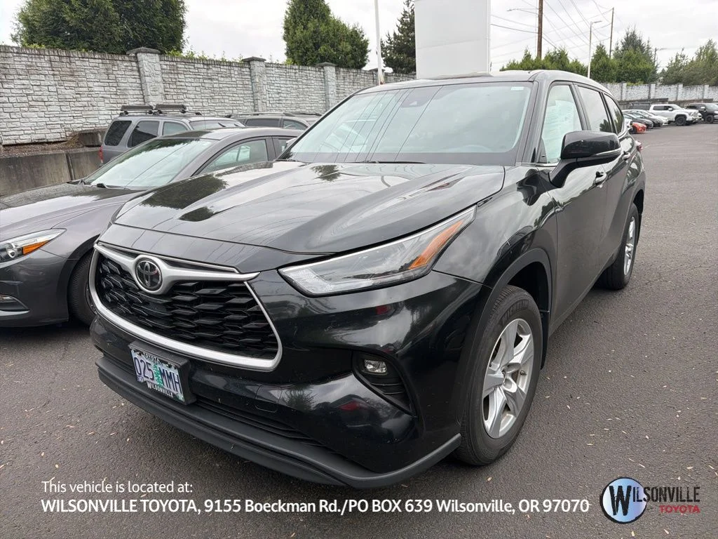 2023 Toyota Highlander LE