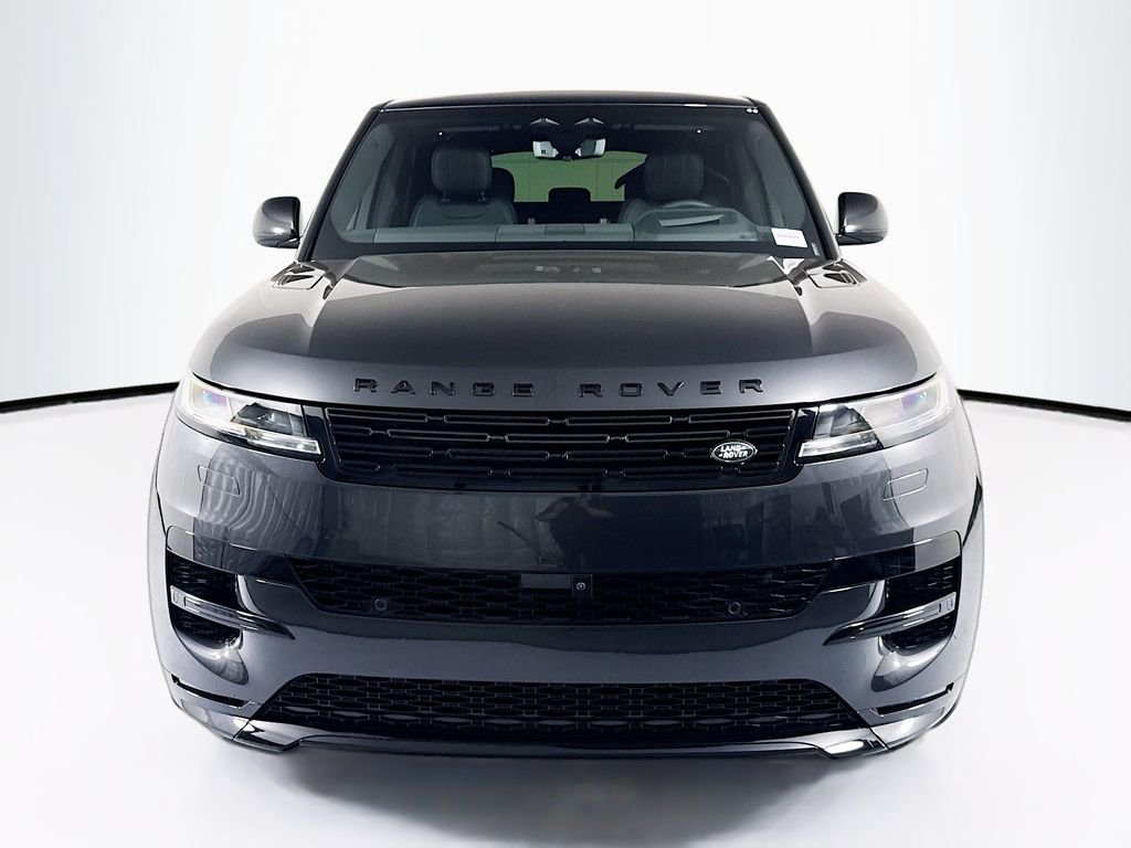 New 2026 Carpathian Grey Land Rover Dynamic SE image 2