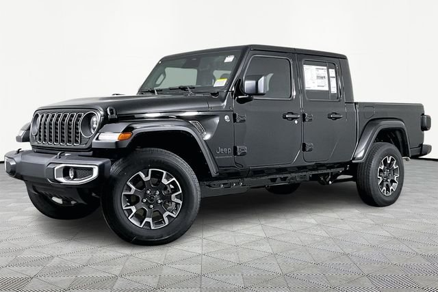2026 Jeep Gladiator Sahara Auto's photo