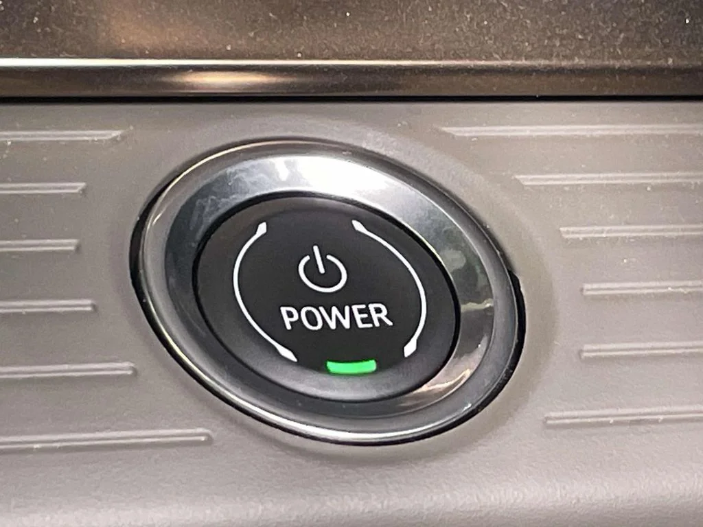 Used 2025 Blue GMC 2X image 39