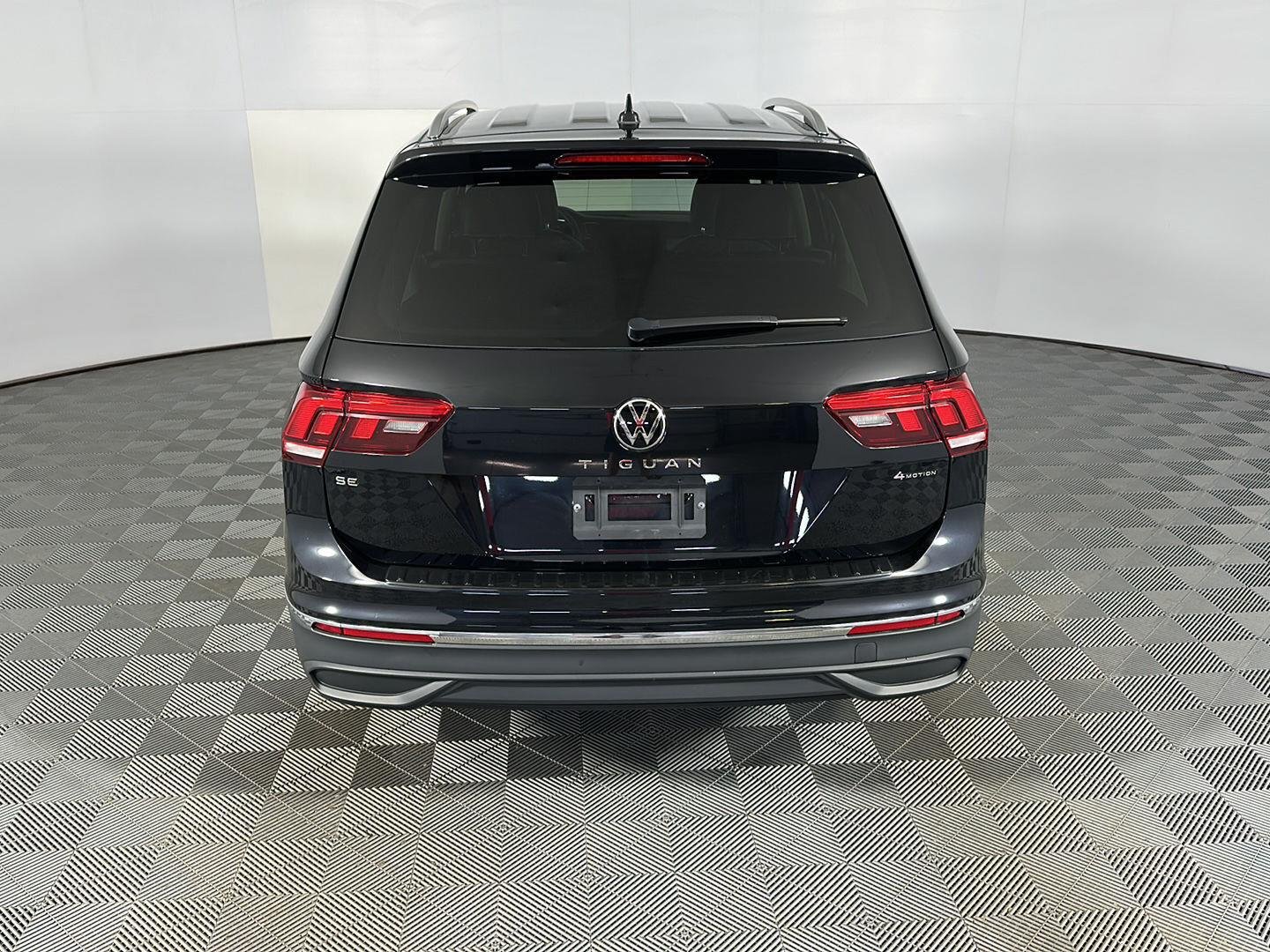 Certified Used 2024 Deep Black Pearl Volkswagen SE image 10