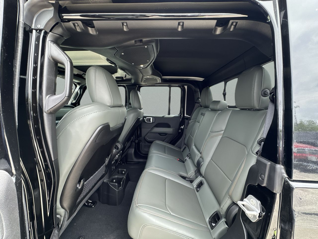 New 2026 Black Clear-Coat Exterior Paint Jeep Mojave X image 28
