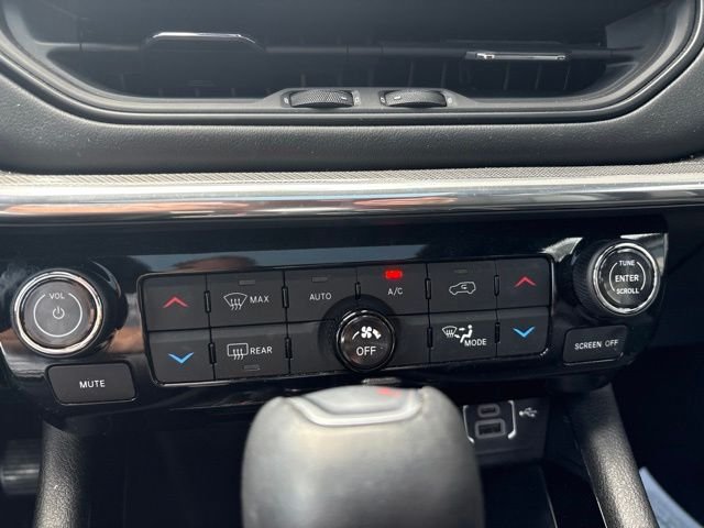 Used 2023 Black Jeep Limited image 14