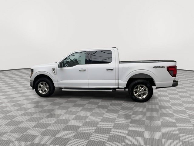 Used 2025 Oxford White Ford XLT image 34